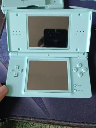 Nintendo DS Lite Verde + Accesorios