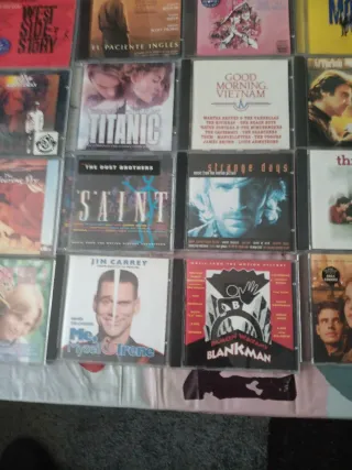 Lote D: 32 CDs Bandas Sonoras Originales Películas