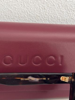 Occhiali da sole Gucci GG1588S da donna