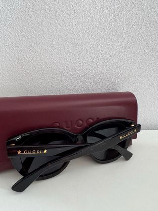 Occhiali da sole Gucci GG1588S da donna