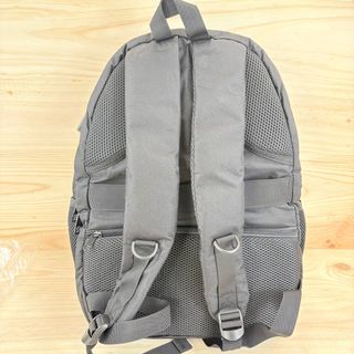 Mochila RJEU para portátil con carga USB, Negro