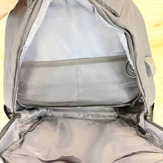 Mochila RJEU para portátil con carga USB, Negro