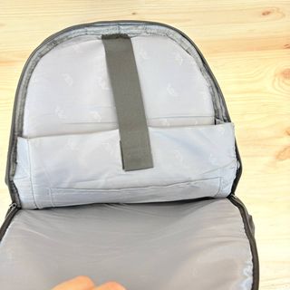 Mochila RJEU para portátil con carga USB, Negro