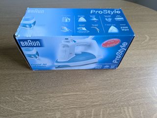 Plancha Braun Prostyle 2300W y base apoyi