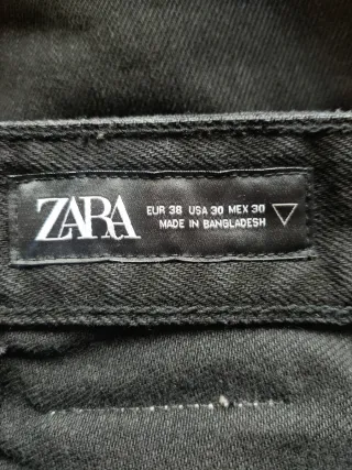 Pantalones vaqueros negros rectos