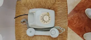 Teléfono antiguo de disco
