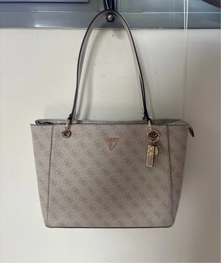 Bolso Guess Shopper en perfecto estado