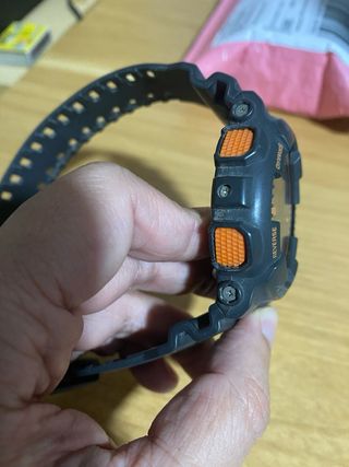 Reloj Casio G-Shock 5146 Negro Naranja