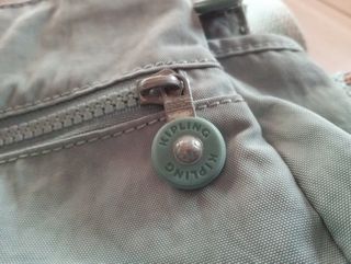 Borsa Kipling azzurro chiaro con opzione tracolla