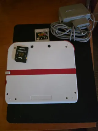 Nintendo 2DS Bianca + Yo-Kai Watch 2 + Caricatore