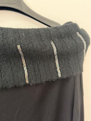 Maglione scollo bardò con paillettes