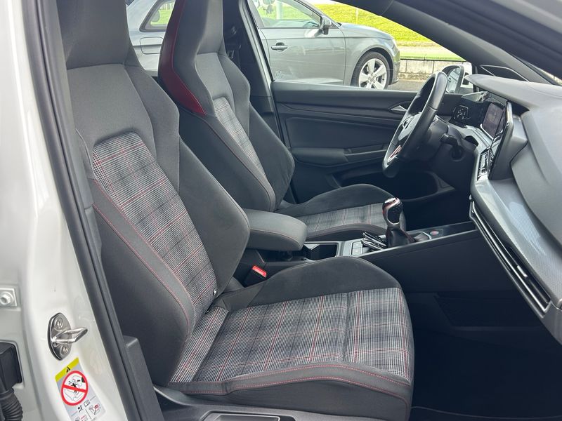 Volkswagen Golf 2021, foto 13