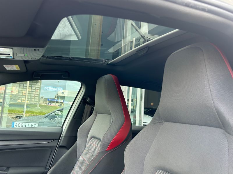 Volkswagen Golf 2021, foto 15