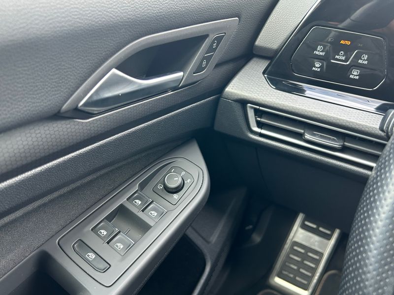 Volkswagen Golf 2021, foto 27