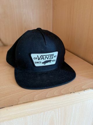 Gorras vans y obey