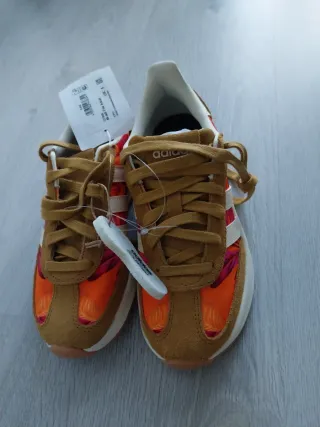 Zapatilla Adidas x Farm Rio