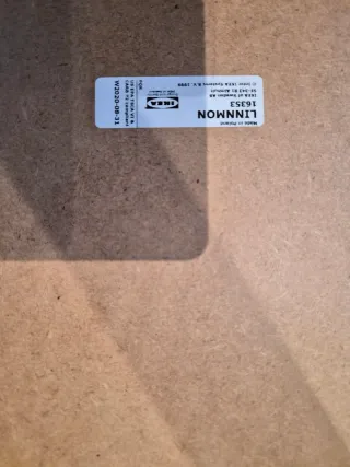 Mesa escritorio Ikea con patas azules