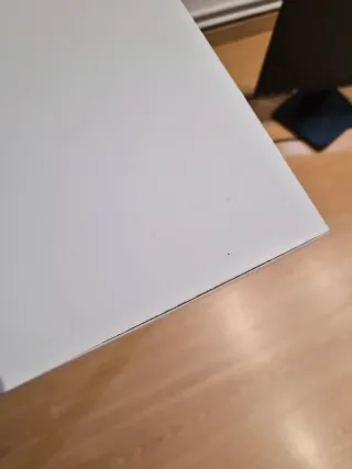 Mesa escritorio Ikea con patas azules