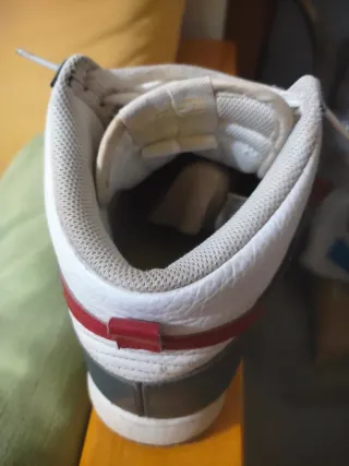 Zapatillas Nike Dunk High Gris y Blanco