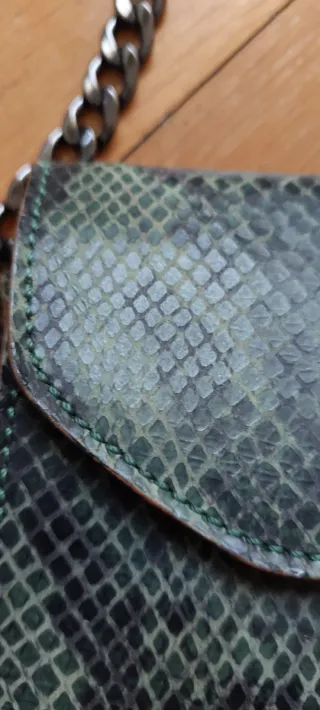 Bolso piel bovino 100%  Javier Simorra 16x16 cm