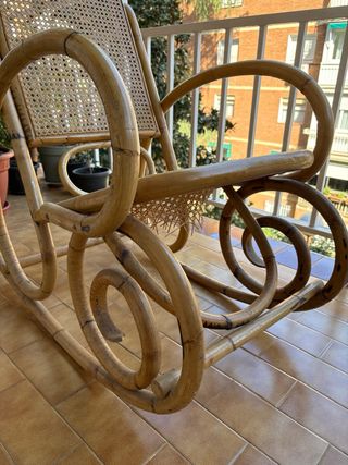 Silla mecedora bambú y malla junco