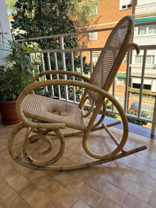 Silla mecedora bambú y malla junco