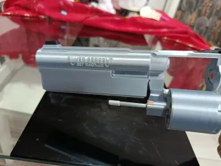 Pistola Cosplay Resident Evil Silver Serpent