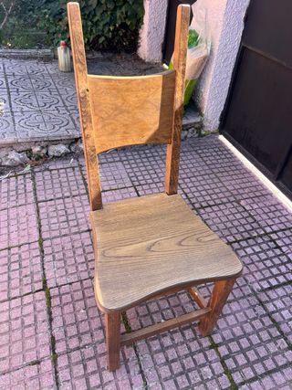 Conjunto rustico de mesas y sillas