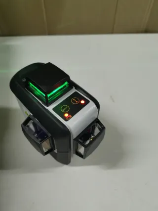 Nivel 3 lineas verdes 360º Laserlainer