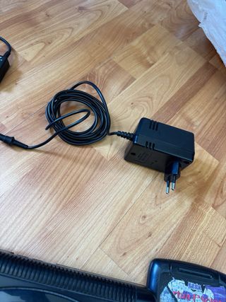 Sega Mega Drive 2 + 2 Comandos + 5 Jogos