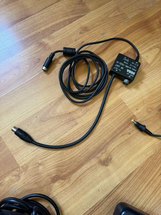 Sega Mega Drive 2 + 2 Comandos + 5 Jogos