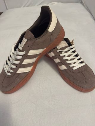 Adidas Spezial Marrones Beige