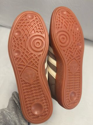 Adidas Spezial Marrones Beige