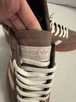 Adidas Spezial Marrones Beige