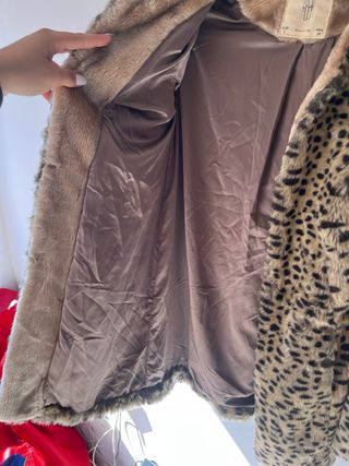 Abrigo estampado animal Pull&Bear Talla S