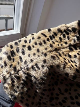 Abrigo estampado animal Pull&Bear Talla S