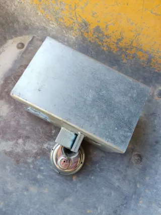 Candado para enganche de remolque