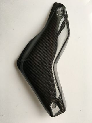 PROTECTOR DE ESCAPE CARBONO HONDA CBR1000RR 04-07