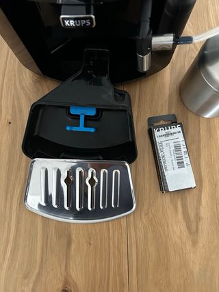 Cafetera Krups Quattro Force Superautomática