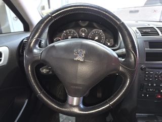 Peugeot 407 2.2 Coupe