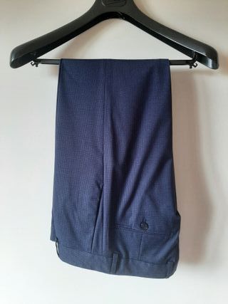 Traje MANGO azul y negro Talla 48 slim fit