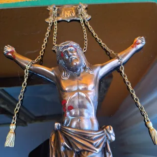 Cristo Crucificado Metal Dorado 35 x 45 cristal