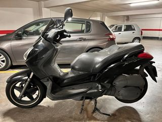 Yamaha Xmax 125 Negra