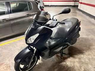 Yamaha Xmax 125 Negra