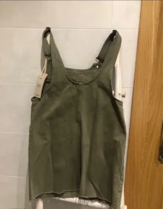 Pichi Pull and Bear verde oliva