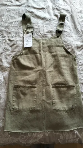 Pichi Pull and Bear verde oliva