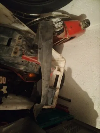 Restos Kawasaki GPZ 400