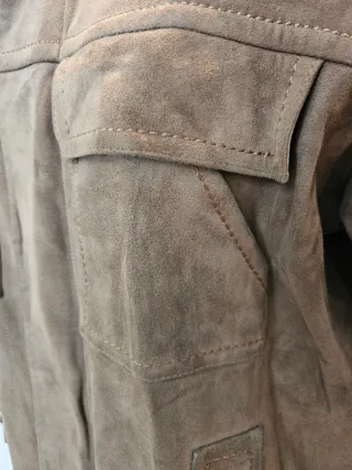 Chaqueta de ante marrón