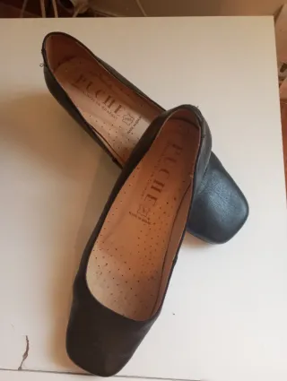Zapatos de tacón negros PUCHE