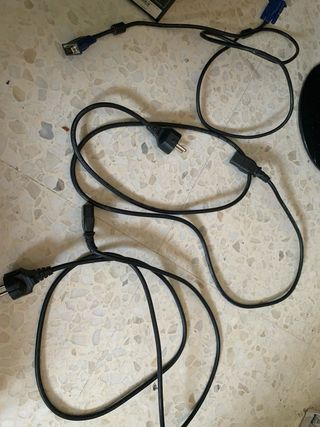 Ordenador Acer Negro y pantalla samsung